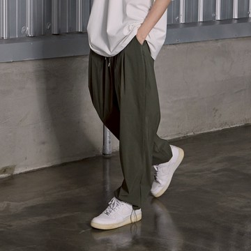 休閒尼龍抽繩寬版長褲 三色售 S-XL