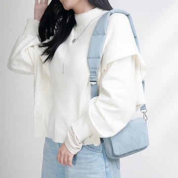 雲朵Soft 絎縫斜背手機包