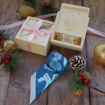 【聖誕禮盒】長絲巾聖誕特製木盒包裝禮物 / 領巾 送聖誕包裝