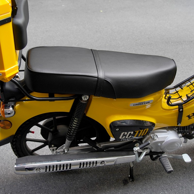 ダブルシート クロスカブ CC110 JA60 バイクシート ローダウン