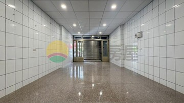 北太平雙商圈｜稀有透天前院停車｜全新整理直接｜台中市太平區新民路