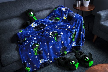 Razer Sneki Snek Fleece Blanket