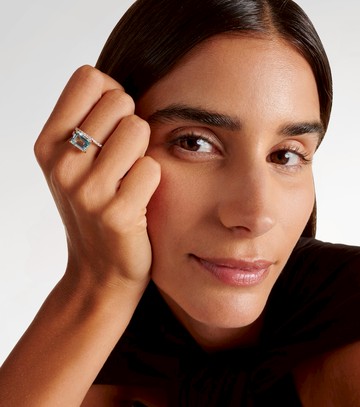 Mateo Point of Focus 14kt gold ring with diamonds and topaz