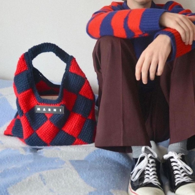 限定値下げ！マルニマーケット スモール テックウール ハンドバッグ