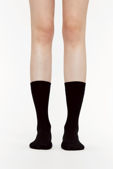 Studio Doe - 坑條羅紋中筒襪
