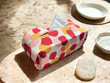 手作紙巾套。紅色系透明水彩