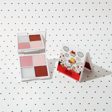 [快速出貨]【FreshO2】三麗鷗Hello Kitty 4色腮紅盤+Hello Kitty 勢必有4把刷具｜摩羯座 生日禮物 送禮 新年彩妝福袋 情人節 畢業禮 聖誕 耶誕 紀念日 喬遷 交換禮物