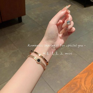 免運🔮玫瑰金系列手鐲女鈦鋼不掉色輕奢小衆高級感疊戴氣質百搭手環手飾簡約百搭 情侶 手鍊 手鏈 手環 女生手鍊 手鍊 首
