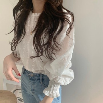 韓版小清新蕾絲勾花長袖上衣【W147】