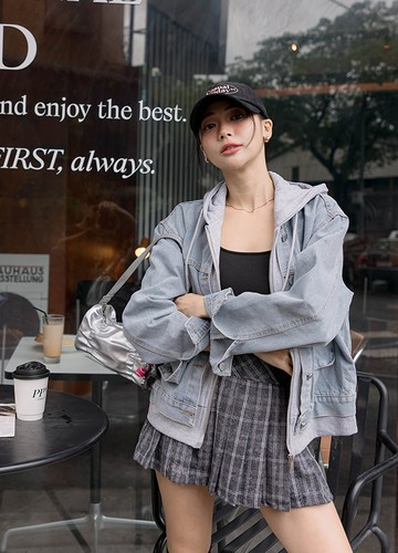 灰色連帽牛仔外套