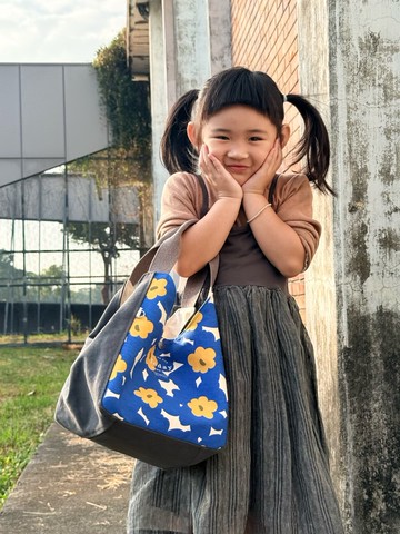 【現貨】【現貨】今日花信三拼立體手提包 M號