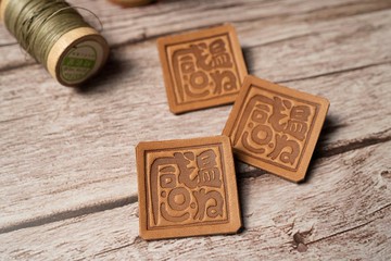 感溫皮革別針