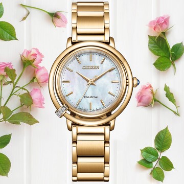 CITIZEN星辰 L系列 光動能 時尚白蝶貝腕錶 32.5mm / EM1093-61D