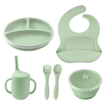 Couselect 矽膠兒童餐具6件組 食品級安全材質 輔食防摔  艾綠色  1套  餐盤 + 飯碗 + 圍兜 + 吸管杯 + 湯匙 + 叉子