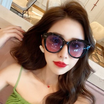 年度最新網紅款潮流行百搭抗UV時尚太陽眼鏡 72786