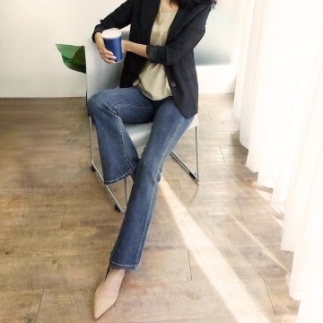 不科學超長美腿喇叭褲