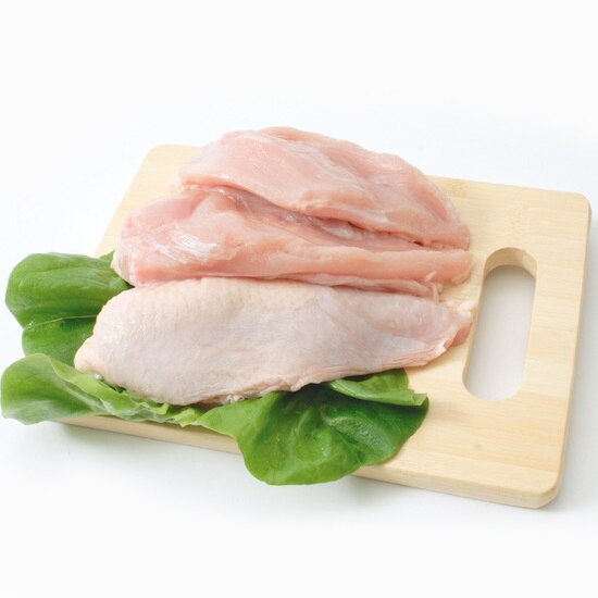 菜彩鶏 むね肉 4kg(2kg2パックでの発送) (岩手県産) (fn67700)全飼育期間において抗生物質を使用せず健康な鶏を育てています