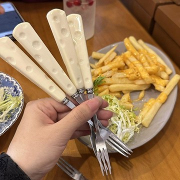 下殺價🔥3支】不鏽鋼水果叉可愛奶酪甜品叉創意蛋糕月餅叉家用高檔水果籤B0AL