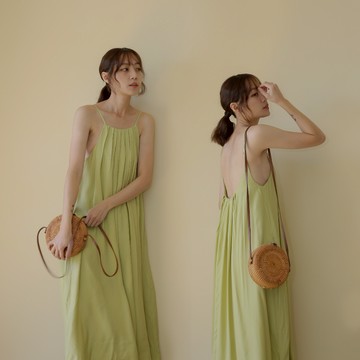 【Our Studio】唯美後U領削肩百褶長洋裝 杏色 抹茶色 黑色(現貨)