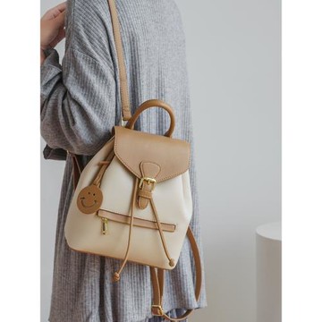 超火雙肩包小眾女包2025新款潮通勤旅行小背包軟皮書包時尚小包包