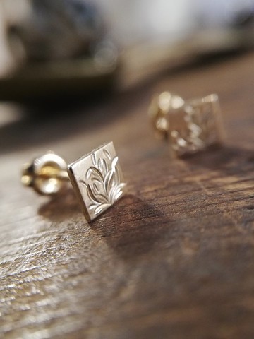 18K金手工耳针方形金耳環