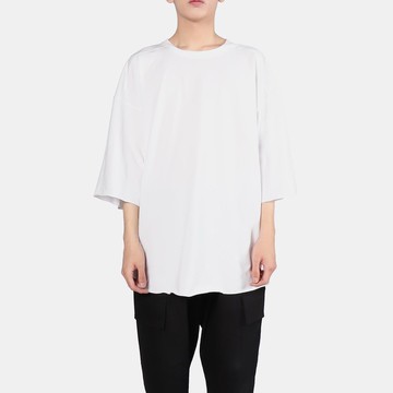 OVERSIZE不收邊六分袖T