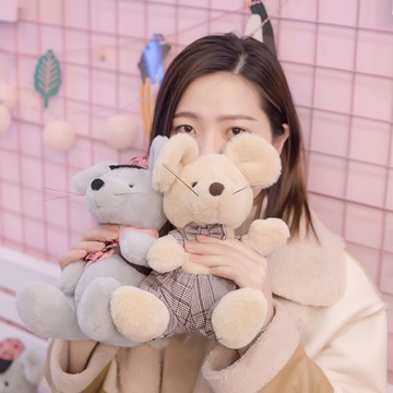 特惠🚀🚀✨韓版背帶老鼠公仔 可愛女生布娃娃 鼠鼠毛絨玩具 抓娃娃機玩偶 禮品 生日禮物