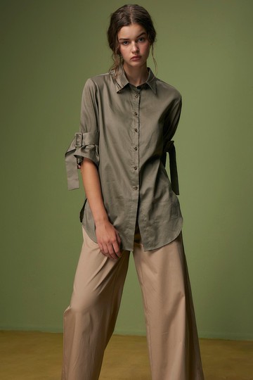 Off-season sale 卡其色袖釦環襯衫