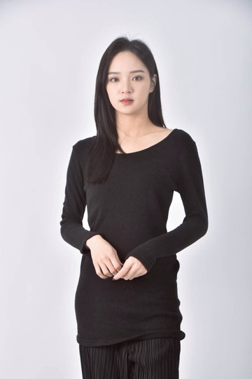 (S) 【又又私服】alice fashion shop質感圓領黑色長袖上衣