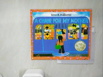 【書寶二手書T3／少年童書_Z23】A chair for my mother_by Vera B. Williams