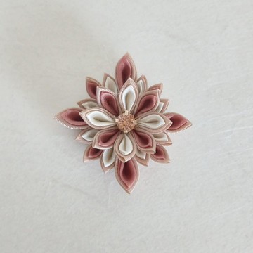 花咲み 胸針 星花 鮭魚粉紅 Tsumami-zaiku