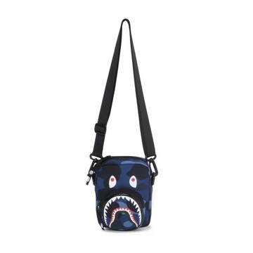AirRoom 正品 2025AW A BATHNIG APE BAPE  迷彩 鯊魚 側背包 1L80190002