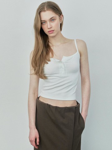 BUTTON RIBBED SLEEVELESS TANK [WHITE]