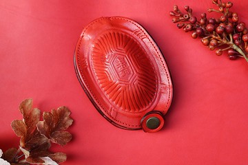 【客製化刻字】 紅龜粿造型皮革鎖包 鑰匙保護套 生日 新年禮物