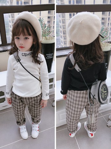 中小童秋冬季新款高領時尚字母打底衫 女童舒適百搭保暖t恤1入