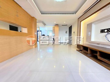 超絕稀有鉅虹願景之旅四房雙車｜台中市南屯區公益路二段