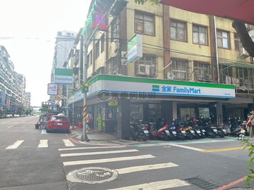 蘆洲房仲(如小小)三重捷運站三角窗連鎖金店面｜新北市三重區三陽路