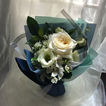 仙杜瑞拉鮮花花束 | 畢業 生日首選 | 台北可自取