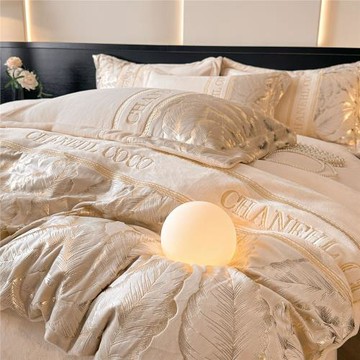 輕奢牛奶絨四件套2026新款刺繡冬季加厚保暖被套罩床單主臥室床品