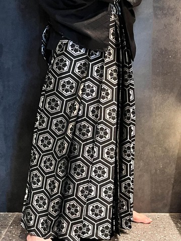 日本傳統袴- 黑色銀紋 男士傳統和服行燈袴/日本武士袴/ 男士和服