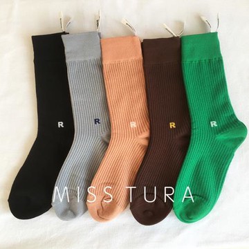 韓國純色優雅中筒字母女襪