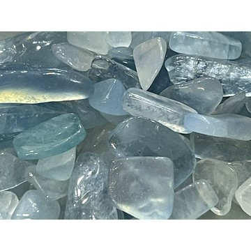 遇見～海藍寶 海水藍寶 水晶碎石 消磁淨化 碎水晶 水晶消磁 手串消磁 冷靜判斷