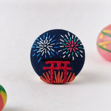 跨越鳥居的煙火刺繡胸針 or 刺繡髮圈