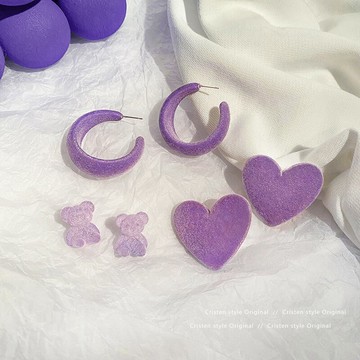 紫色植絨愛心小熊耳釘女秋冬2021年新款潮C型耳環小眾設計感耳飾