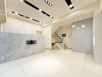 一科大｜高京藏玥｜併排雙車墅｜精緻裝潢｜高雄市楠梓區芎蕉一街