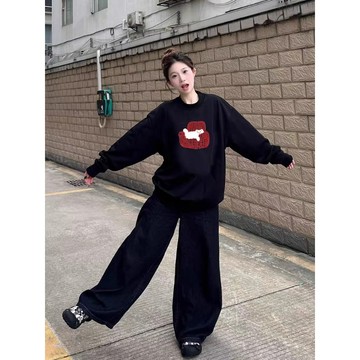 【羊城故事】 衛衣衣服 重磅大學t 長袖情侶裝 穿搭熱門 情侶大學t 日系上衣 顯瘦衣服 寬鬆版型 黑色長袖 秋冬熱賣