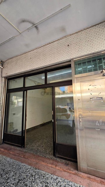 豐原區正18米安康路黃金角間大透店｜台中市豐原區安康路