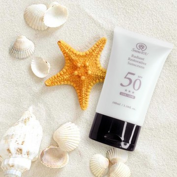 天使光SPF50★★★ 隔離防曬修護乳100ml