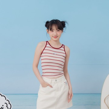 QUEENSHOP_S 女裝 Tombonia 配色條紋刺繡削肩背心-紅 現+預 【01150493】