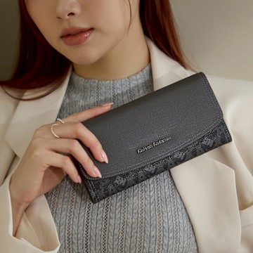 【金安德森】 Genevieve 經典老花壓釦長夾-碳黑